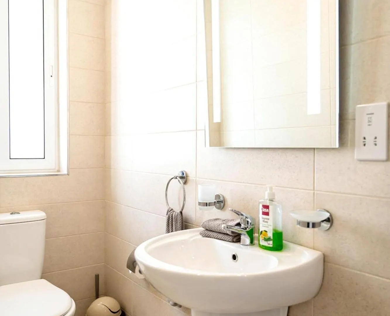Luxury 3 Bedroom Apartment In Sliema - Walk To Beach & Dining 0*,